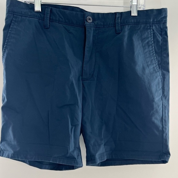 OPEN EDIT SKINNY FIT NAVY BLUE MENS 9” INSEAM SHORTS 34W - Picture 1 of 7